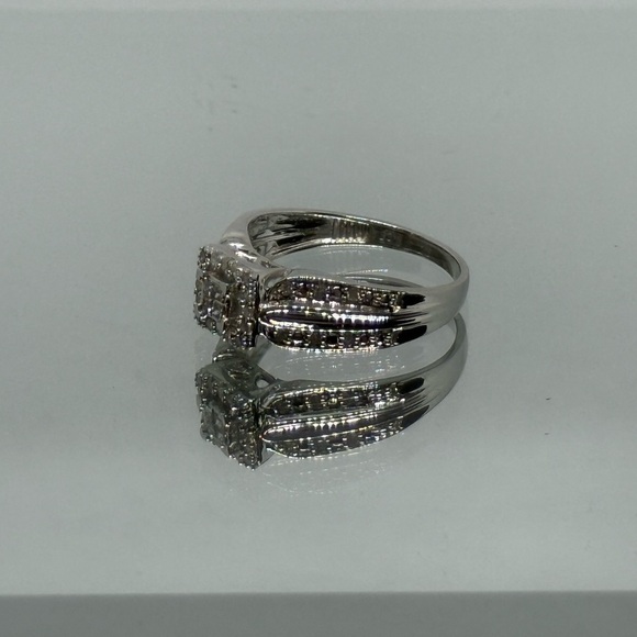 10K White Gold Natural Diamond Engagement Women's Ring 1/2 CT - Picture 4 of 5
